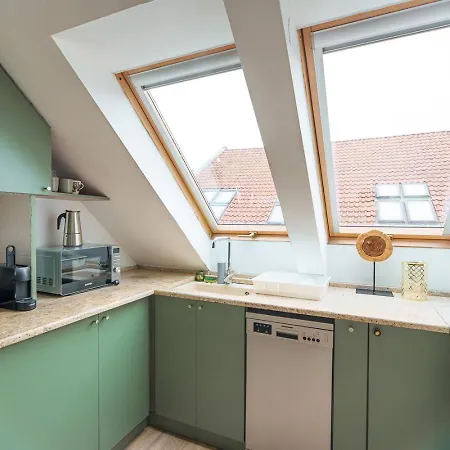Sunny And 3-bedroom Penthouse With Garage *
