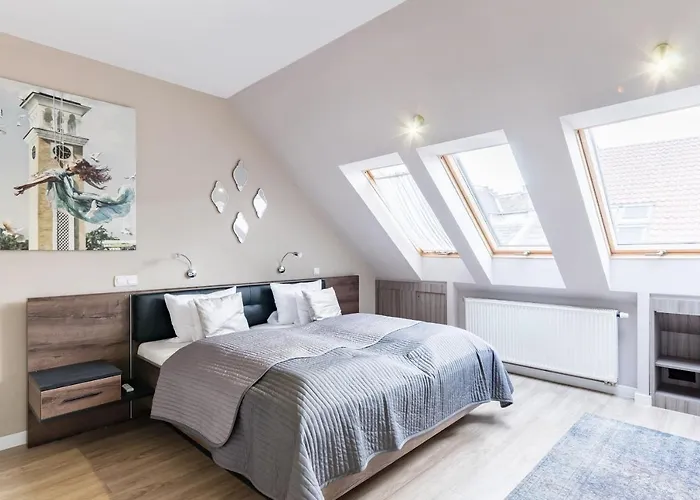 Sunny And 3-bedroom Penthouse With Garage * Budapeszt