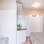 Sunny And 3-bedroom Penthouse With Garage Apartament *