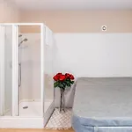 Sunny And 3-bedroom Penthouse With Garage * Budapesta