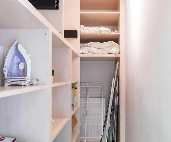Sunny And 3-bedroom Penthouse With Garage Budapest