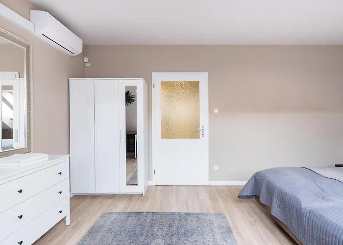 Appartement Sunny And 3-bedroom Penthouse With Garage