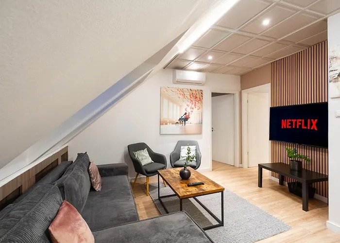 Sunny And 3-bedroom Penthouse With Garage Budapest